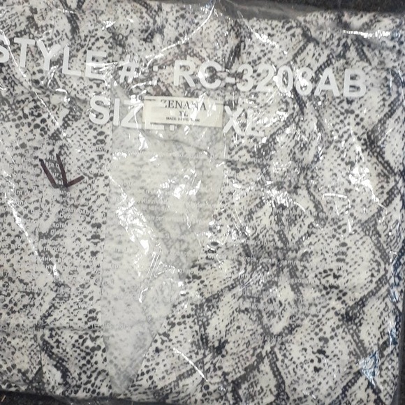 Zenana Outfitters Snakeskin Print Open Cardigan with Pocket XL - Picture 2 of 2